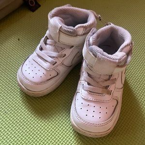 Nike Court Borough Mid 2 Toddler Size 6 Air Force Strap